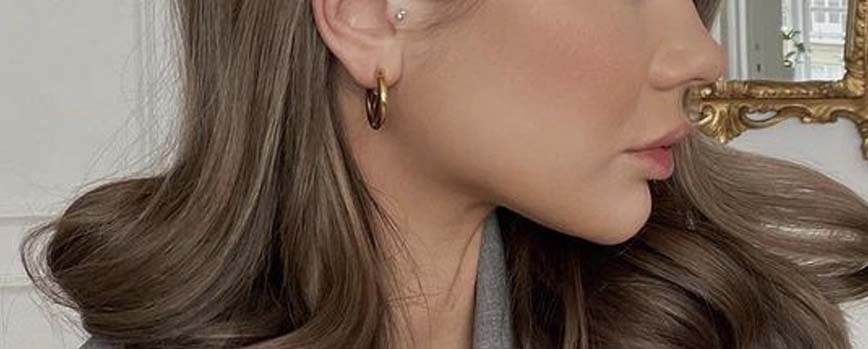 ¿Para qué tipo de cabellos se recomienda las mechas balayage color miel?