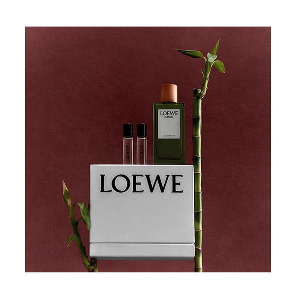 Estuche esencia 2025 de loewe